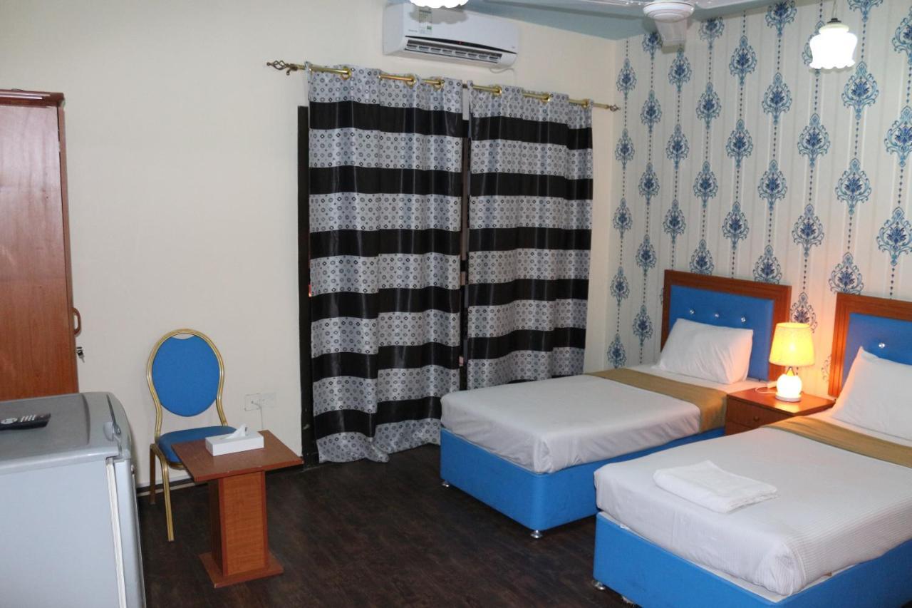New Avon Hotel Дубай Экстерьер фото