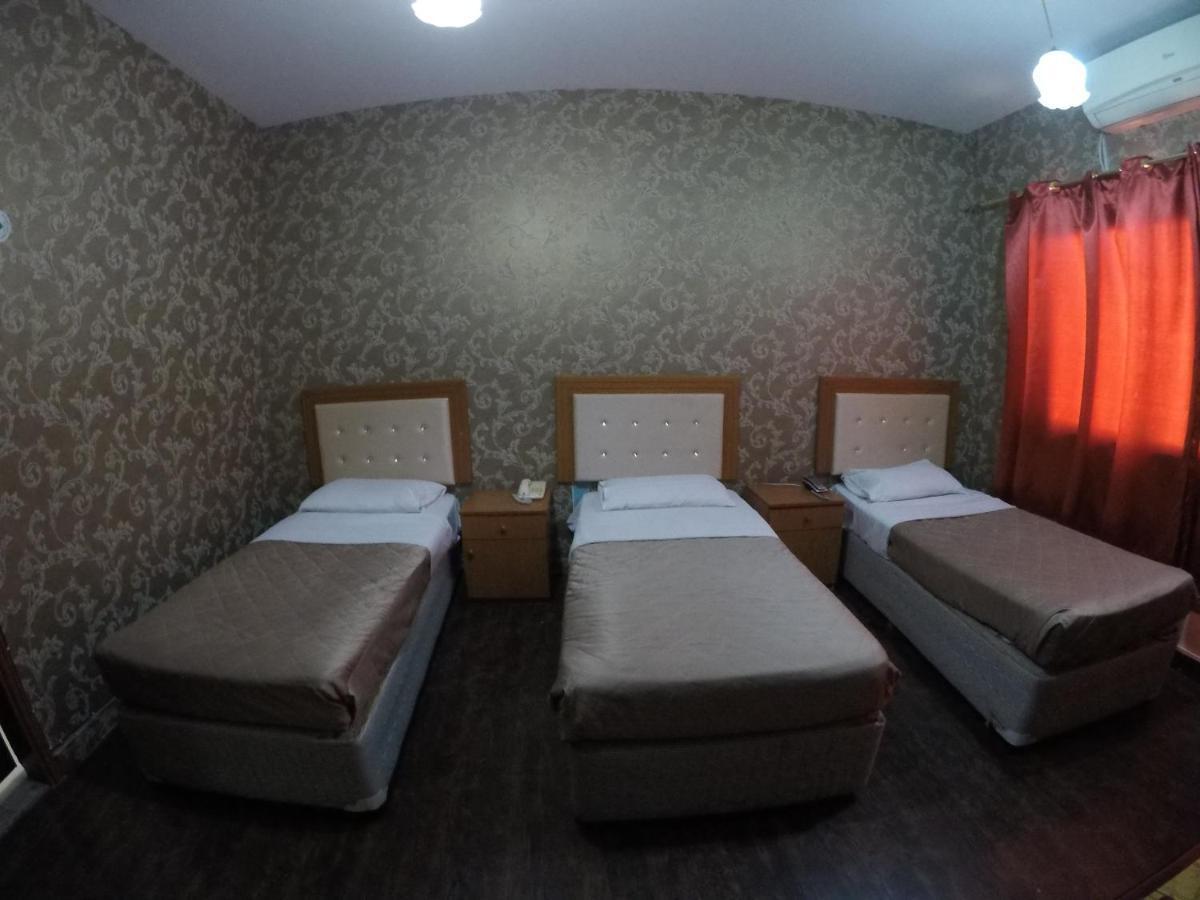 New Avon Hotel Дубай Экстерьер фото