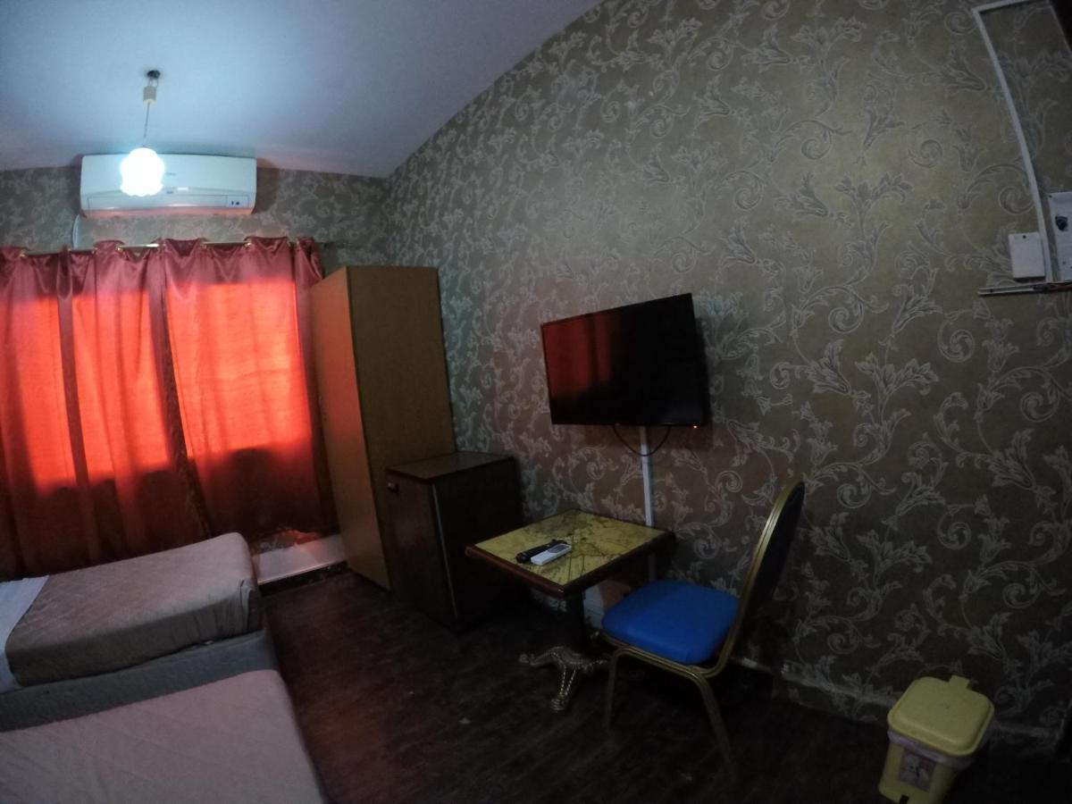 New Avon Hotel Дубай Экстерьер фото